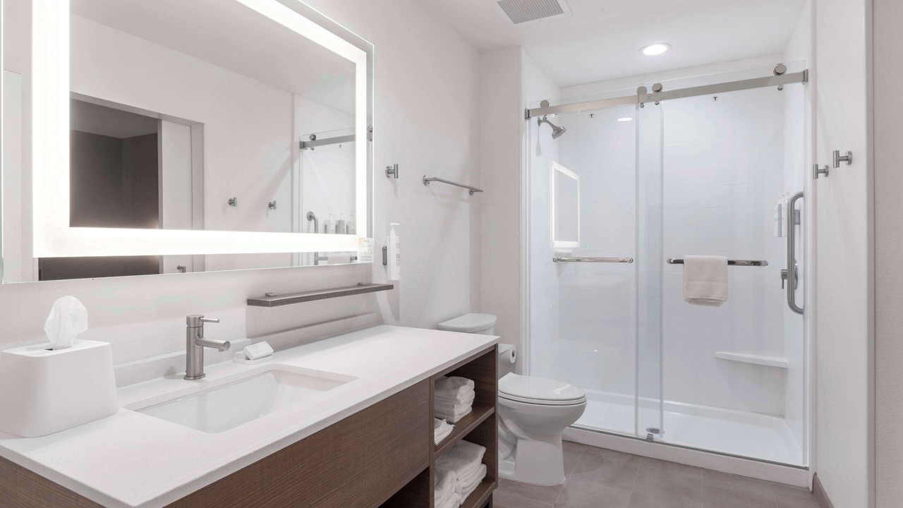 Photo of Bathroom in Lake Jackson