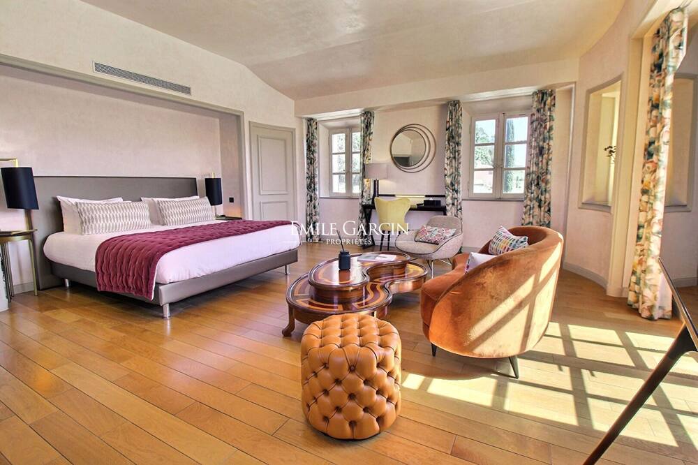 Photo of Others in Tourves