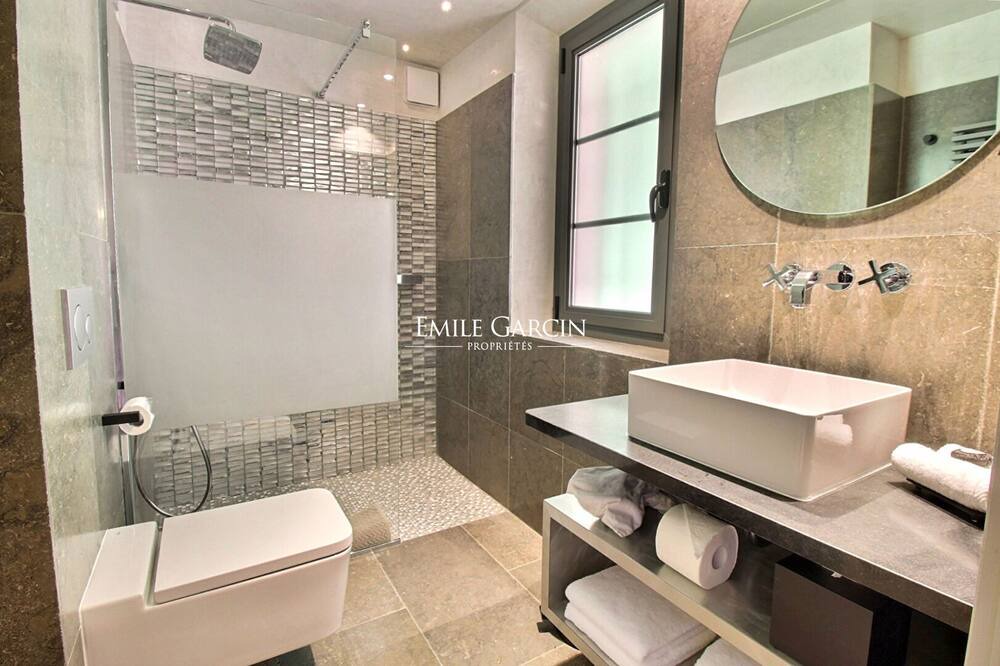 Photo of Others in Tourves