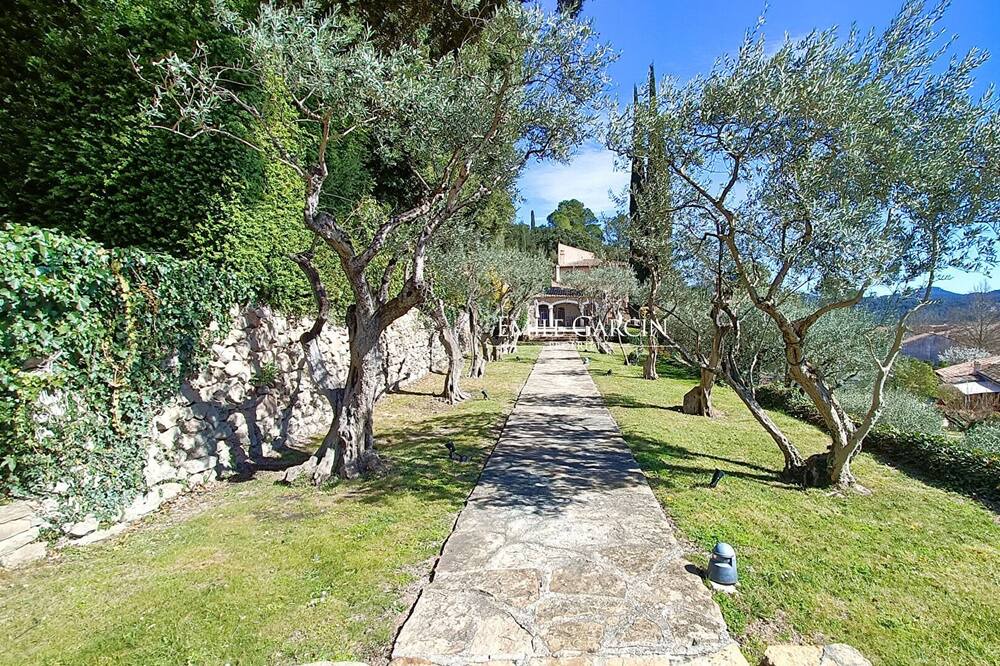 Photo of Outdoor in Tourves