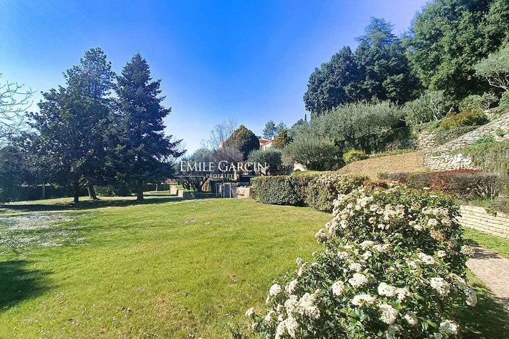 Photo of Outdoor in Tourves