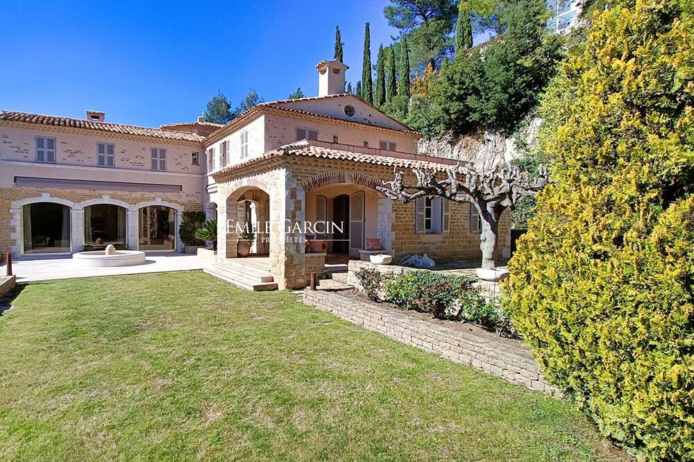 Photo of Outdoor in Tourves