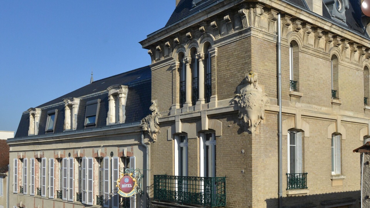 Photo of Others in Ay