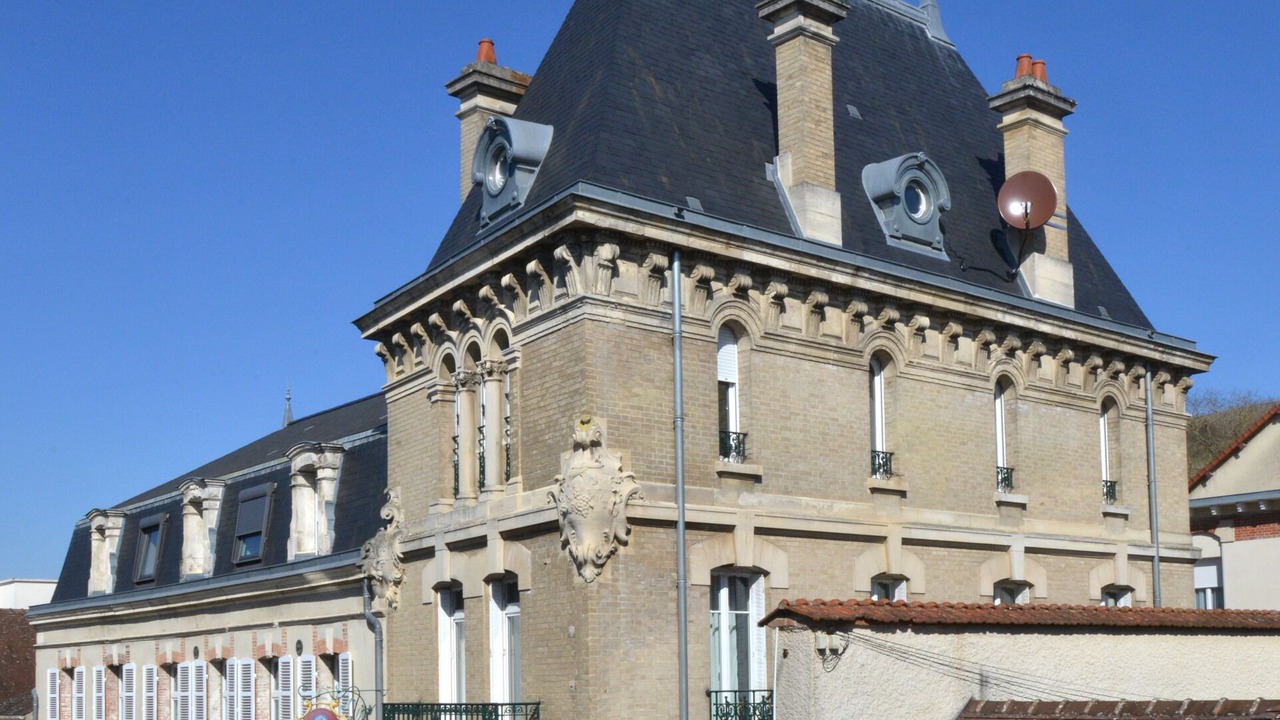 Photo of Others in Ay