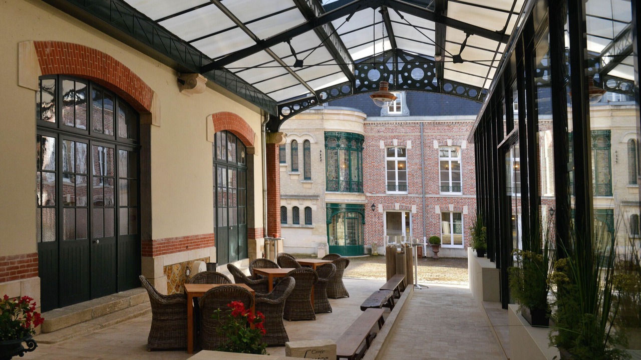 Photo of Patio Balcony in Ay