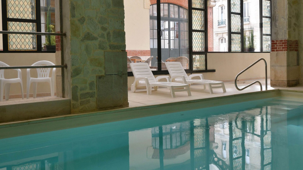 Photo of Outdoor in Ay