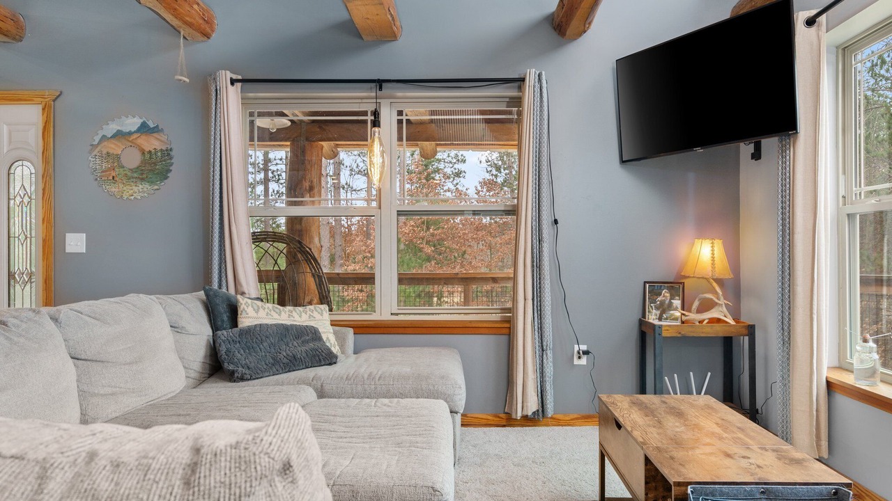 Photo of Livingroom in Mayfield
