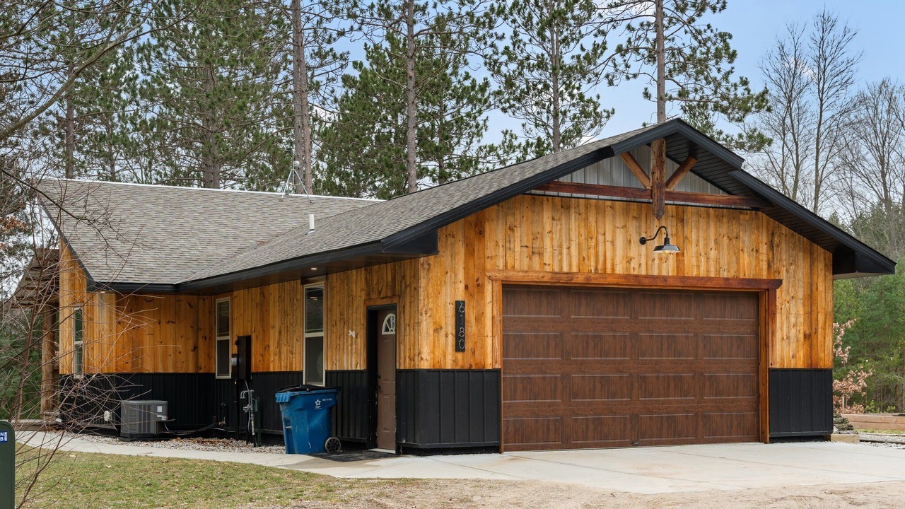 Photo of Outdoor in Mayfield