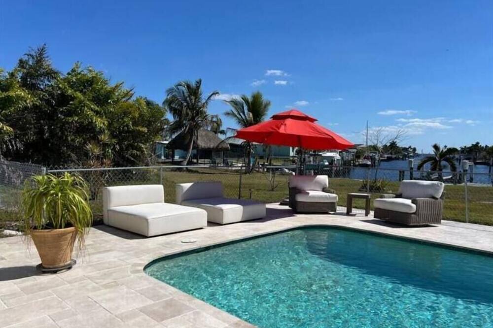 Photo of Outdoor in Edgewater
