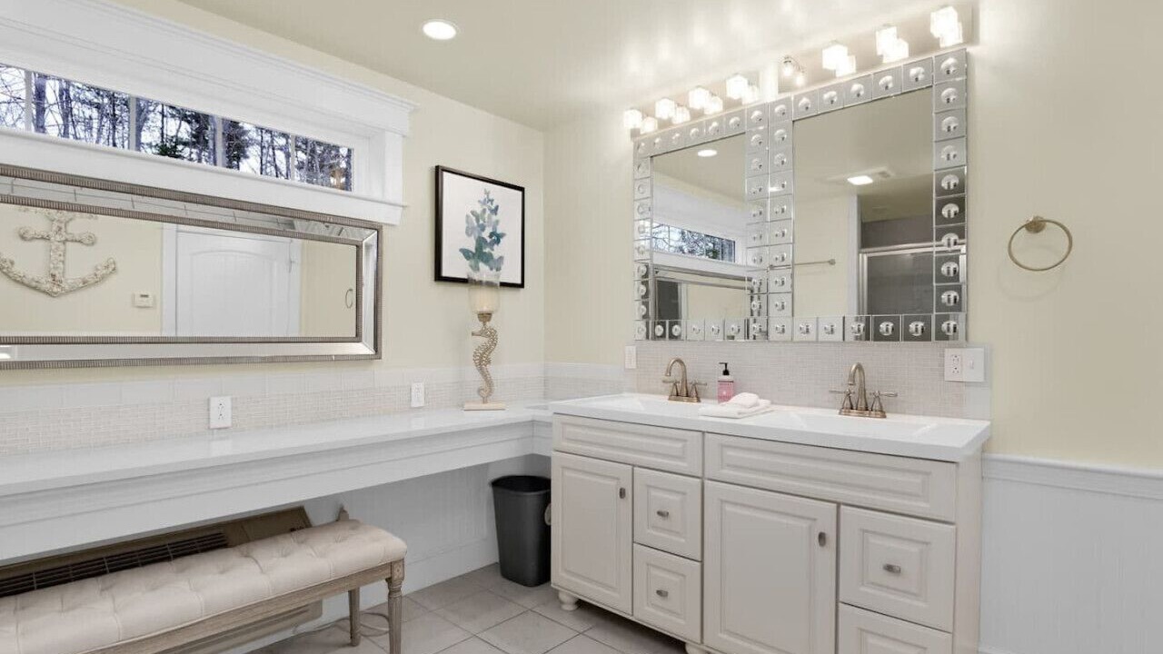 Photo of Others in Edgecomb