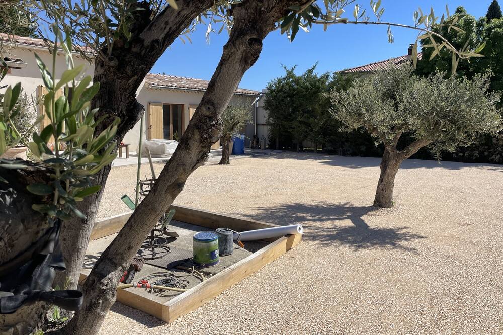 Photo of Others in Bagard