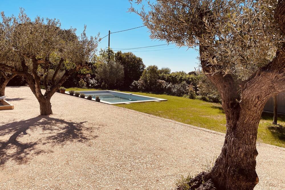 Photo of Others in Bagard