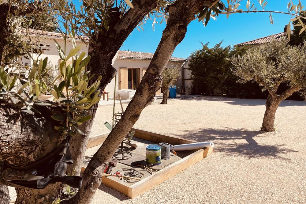 Photo of Outdoor in Bagard