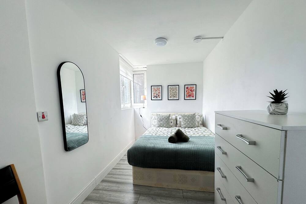 Photo of Others in Westbourne Green