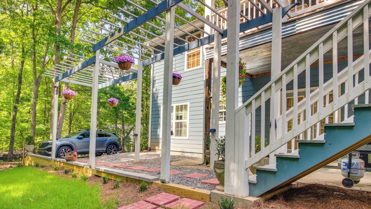 Photo of Others in Waleska