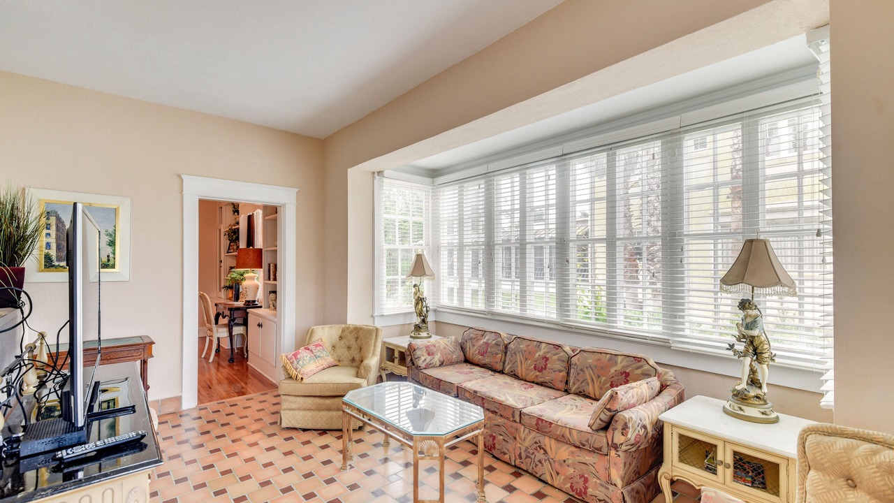 Photo of Livingroom in Daytona Beach