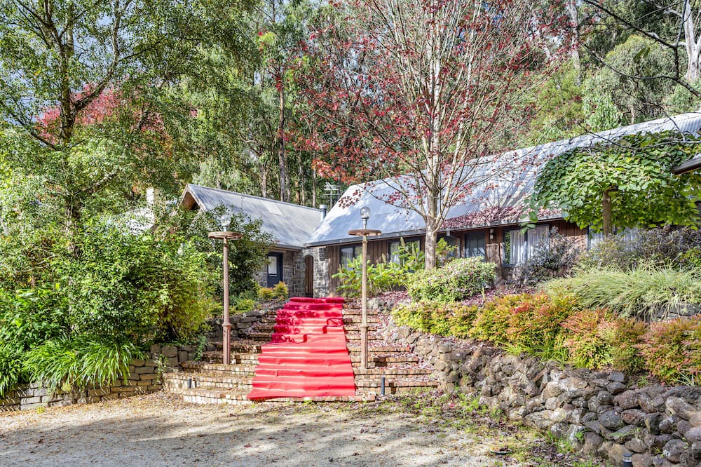 Photo of Outdoor in Emerald