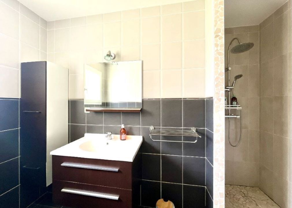 Photo of Others in Etaules