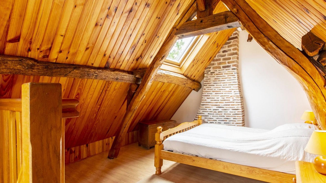 Photo of Others in Authon