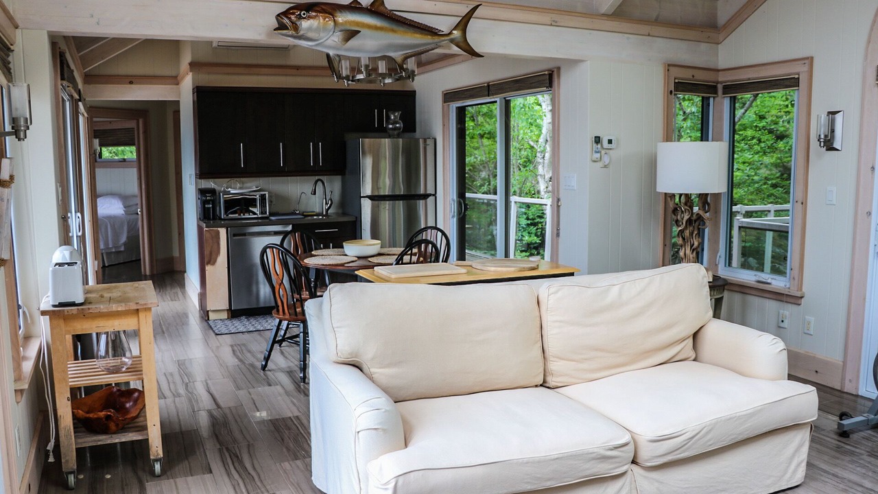 Photo of Livingroom in Muskoka Lakes