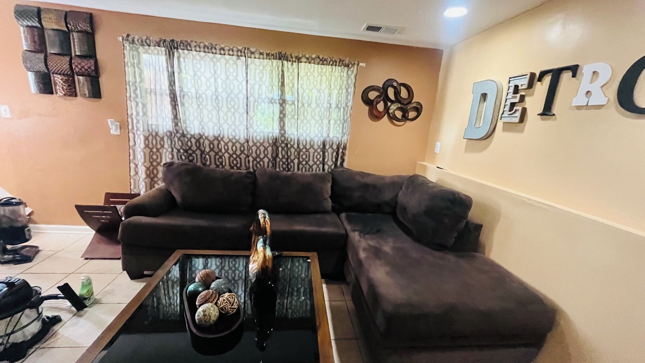 Photo of Bedroom in Ecorse