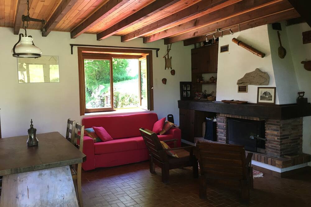 Photo of Livingroom in Saint-Pierre-d'Entremont