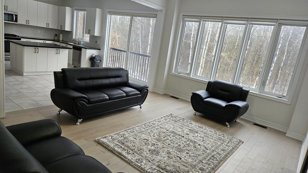 Photo of Livingroom in Alcona