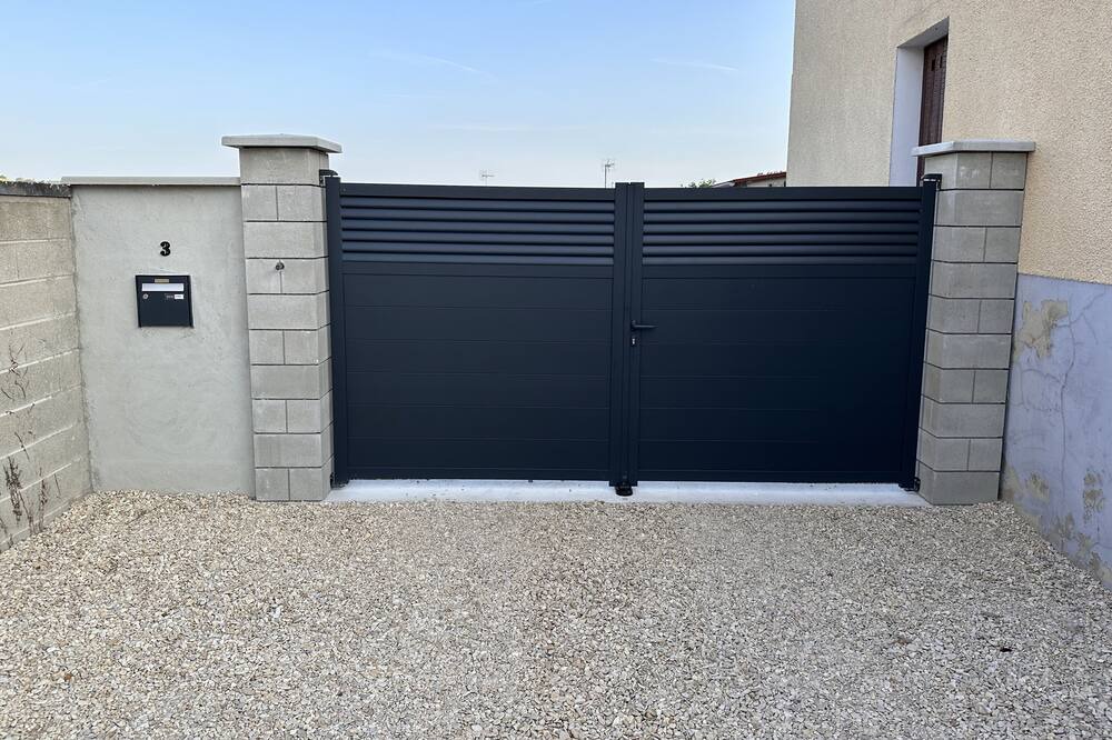 Photo of Outdoor in Grauves