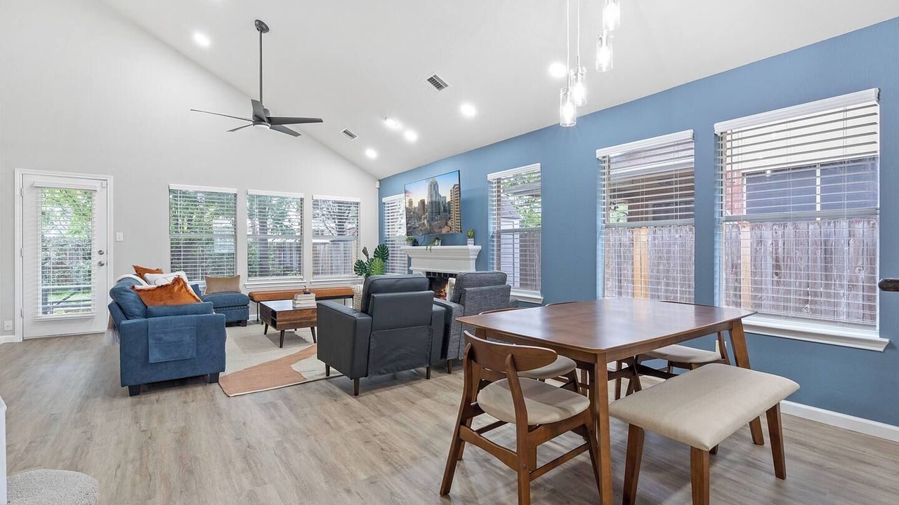 Photo of Livingroom in Milwood
