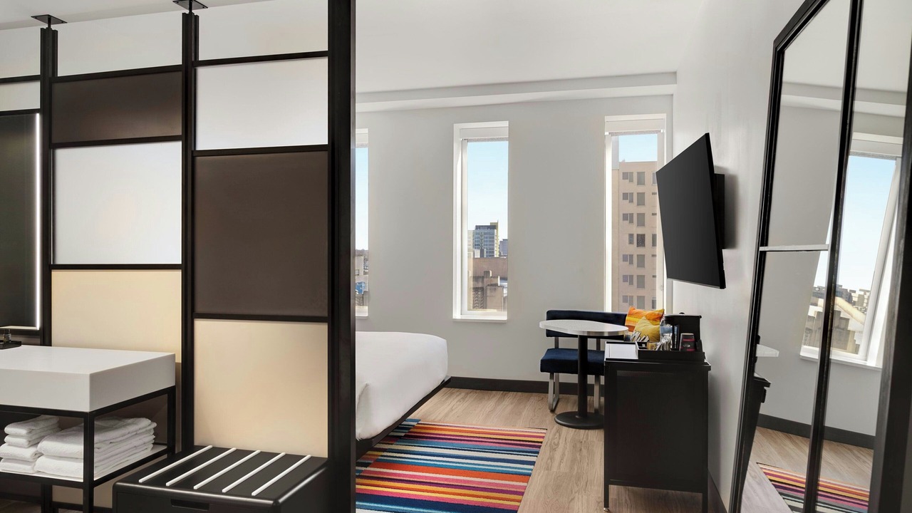 Photo of Bedroom in Mile Square