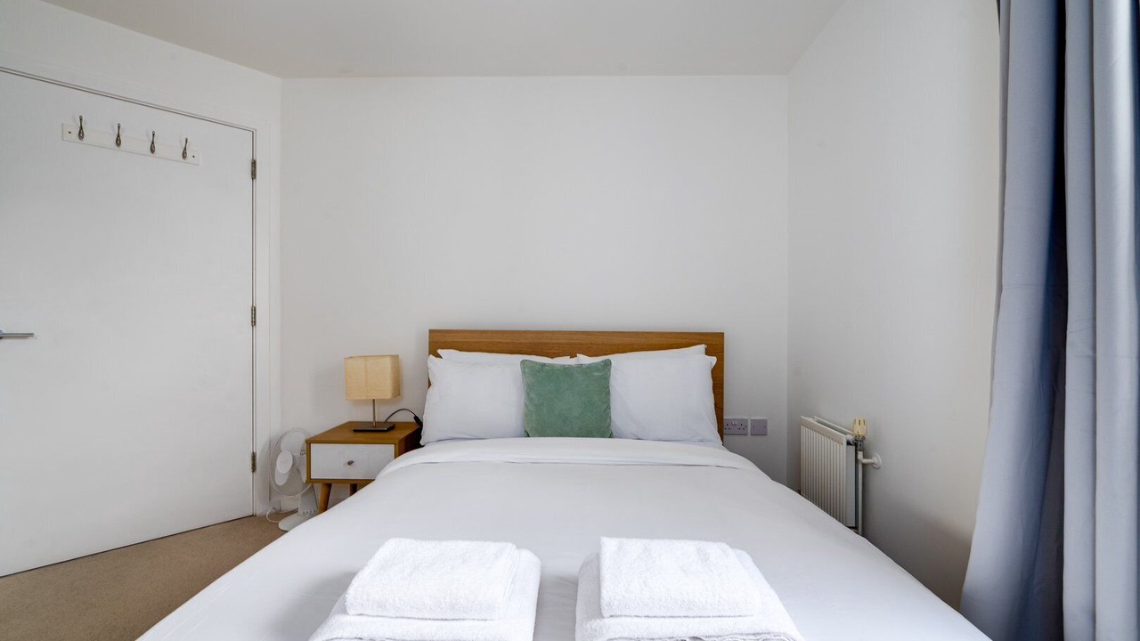 Photo of Others in Bow