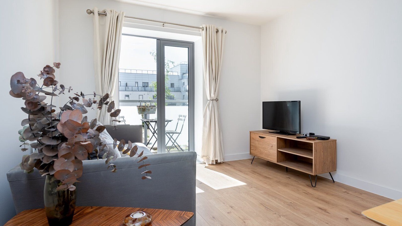 Photo of Others in Bow