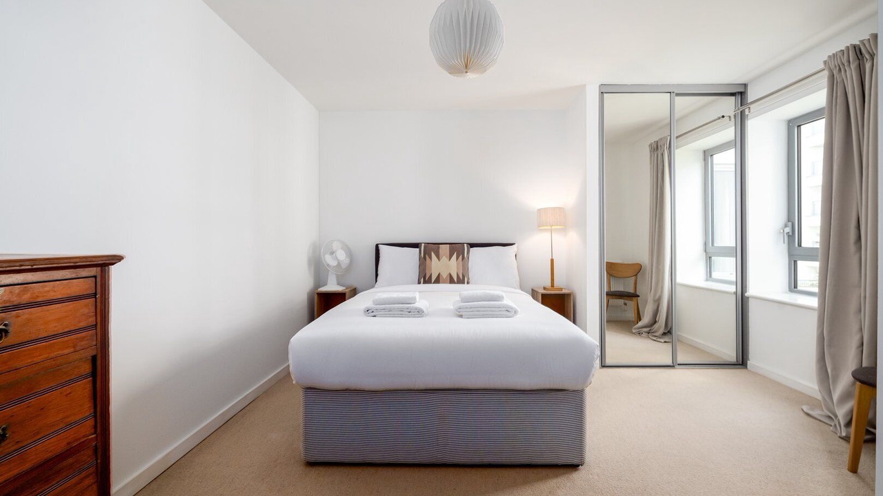 Photo of Others in Bow