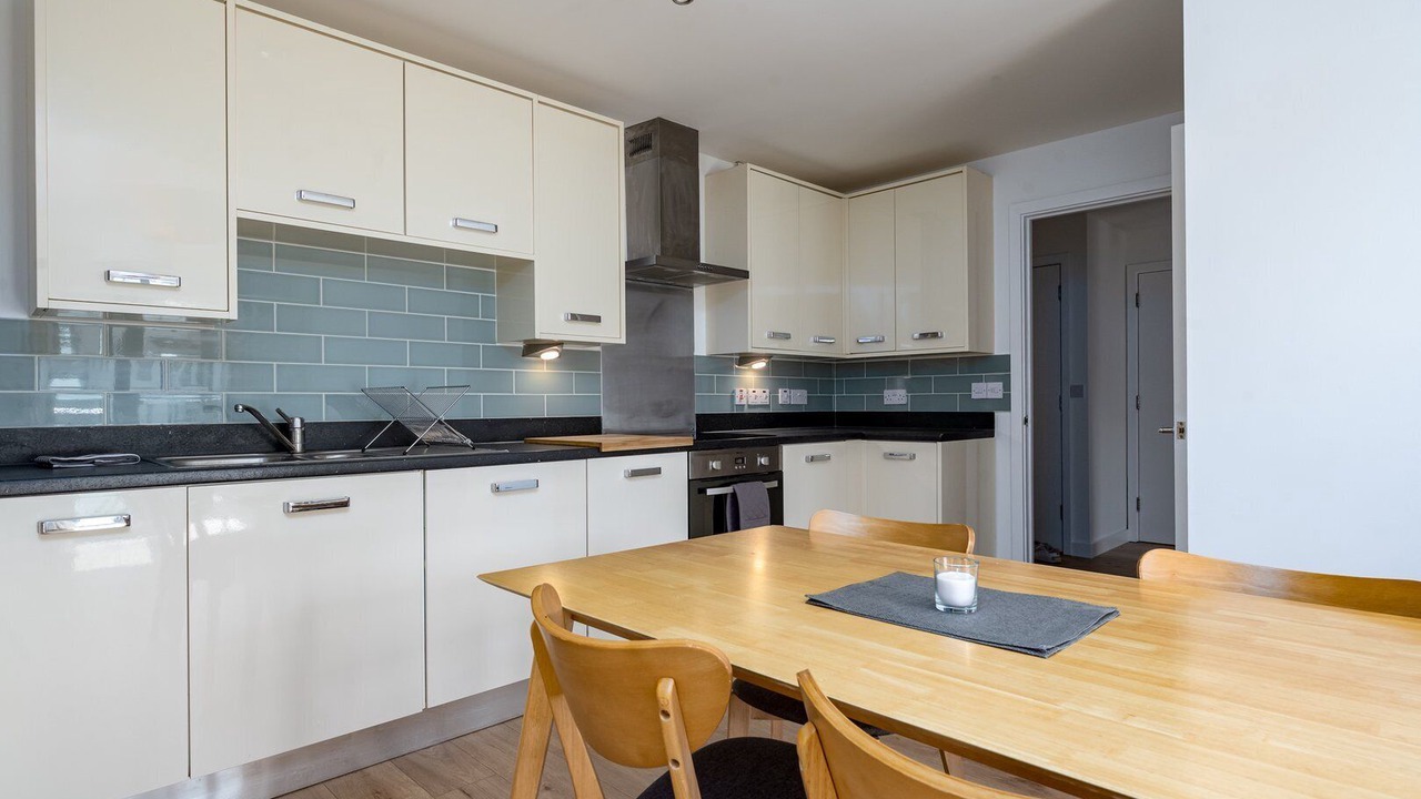 Photo of Others in Bow