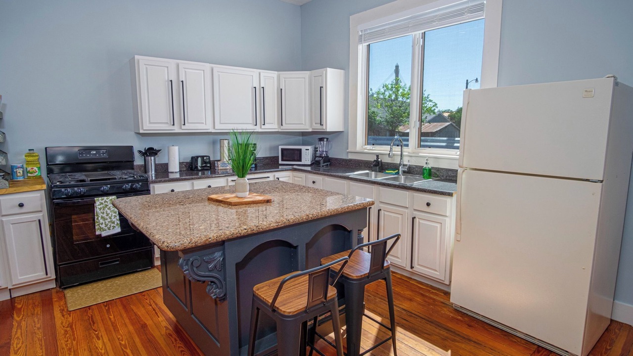 Photo of Kitchen in Near East Side