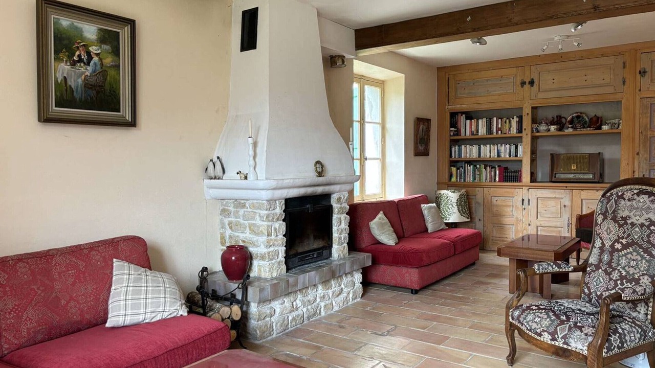 Photo of Livingroom in Rencurel