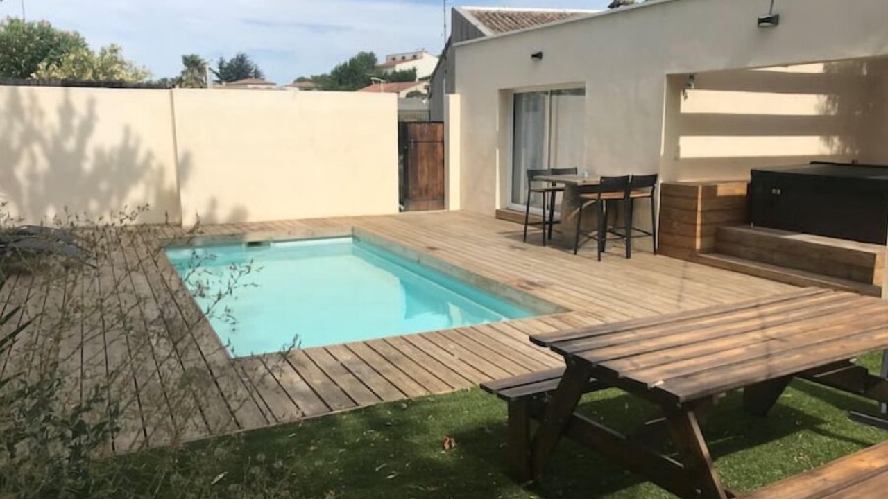 Photo of Outdoor in Poussan