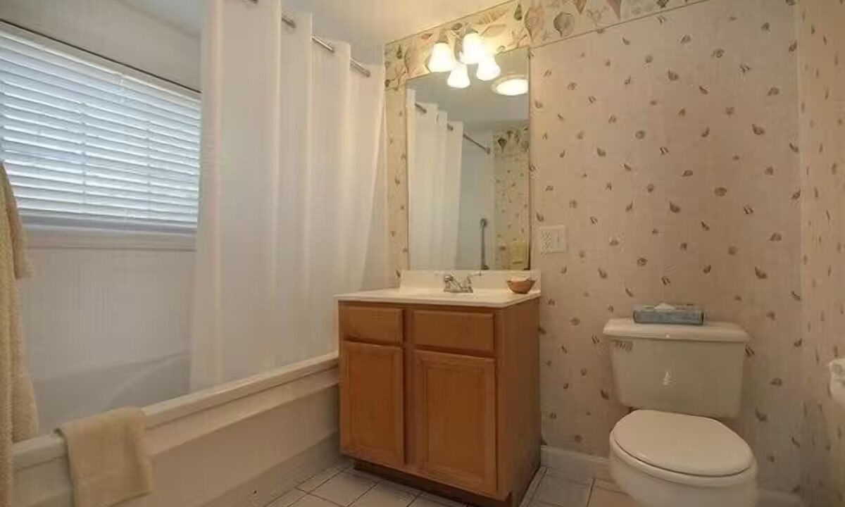 Photo of Others in West Yarmouth