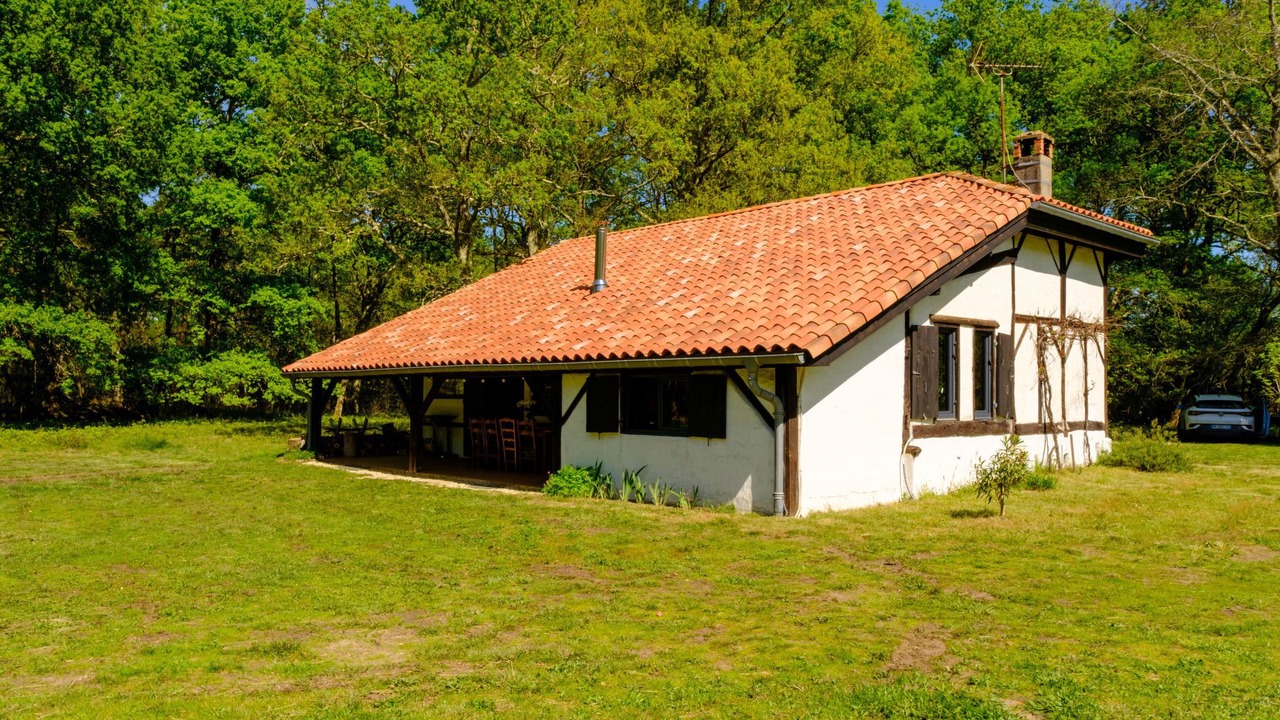 Photo of Outdoor in Luglon