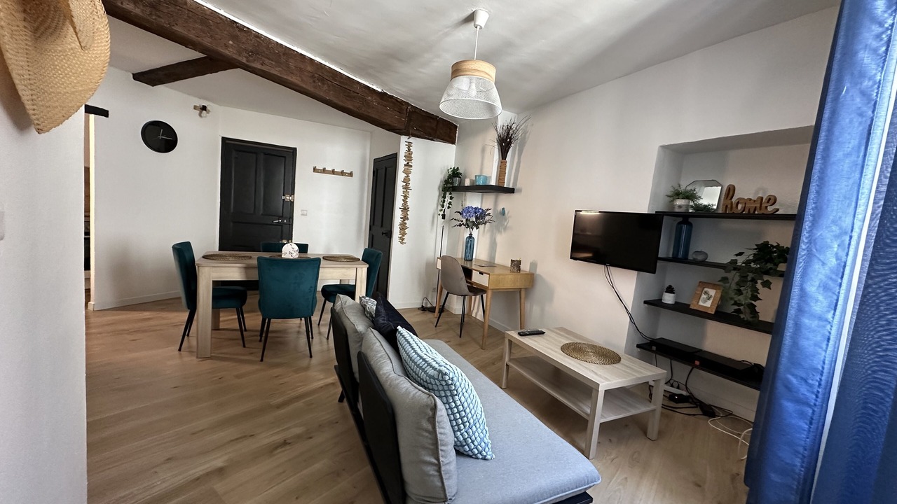 Photo of Livingroom in Anduze