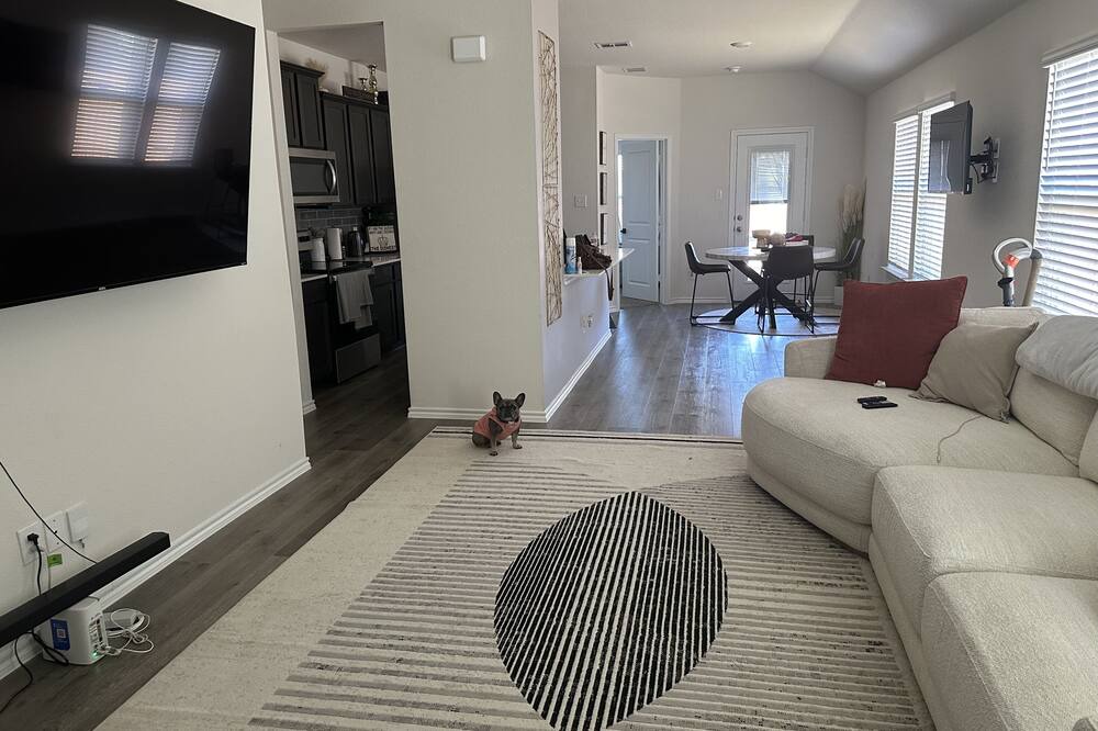Photo of Livingroom in Forney