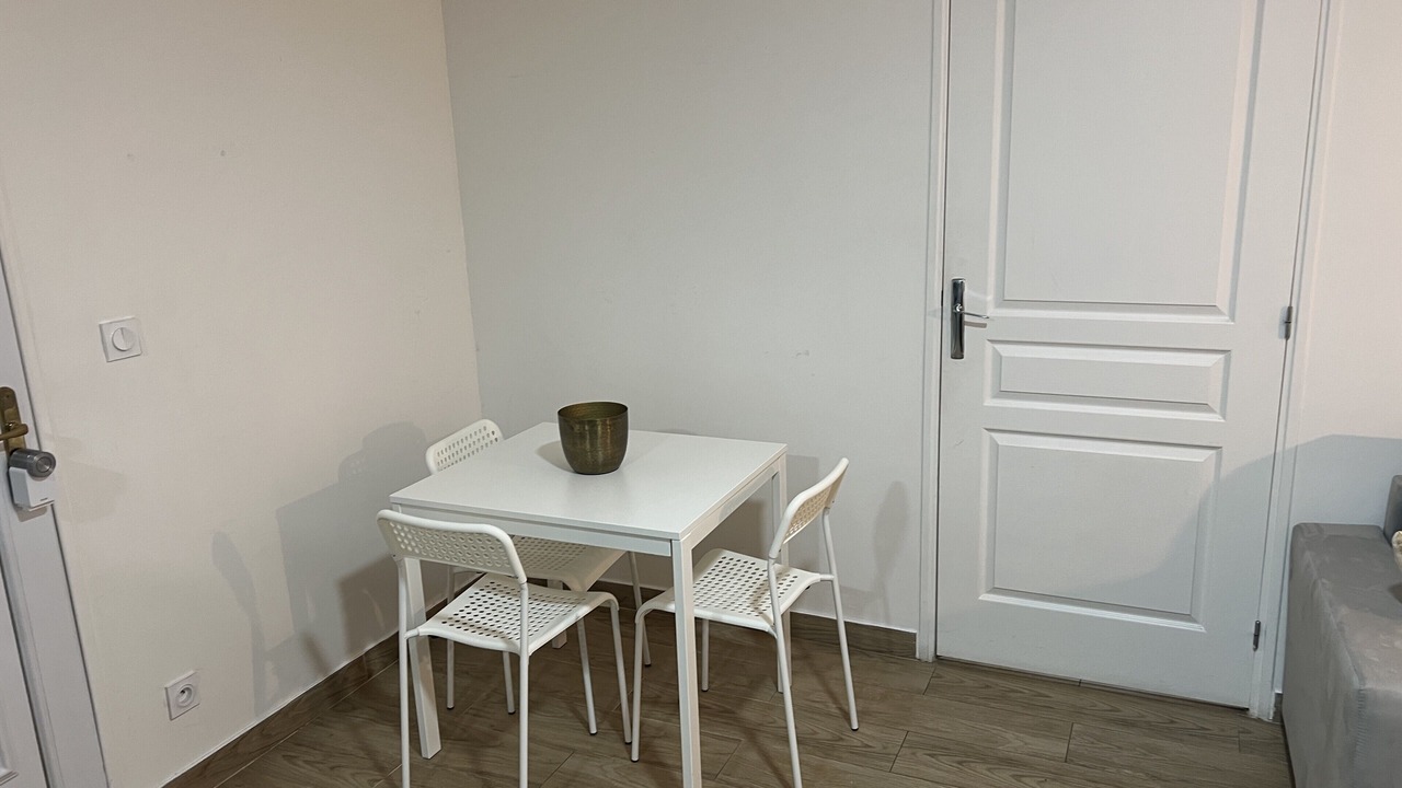 Photo of Others in Bondy