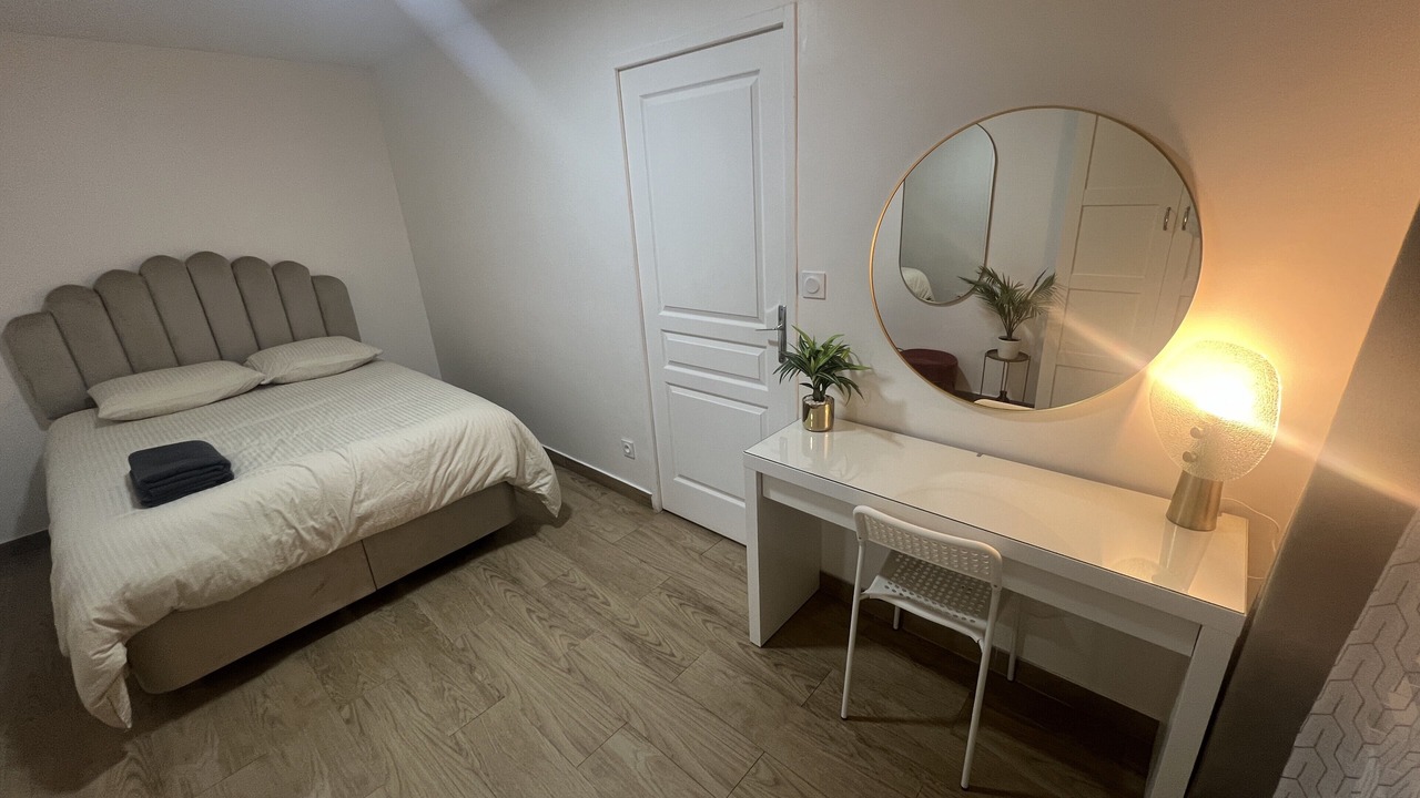 Photo of Others in Bondy