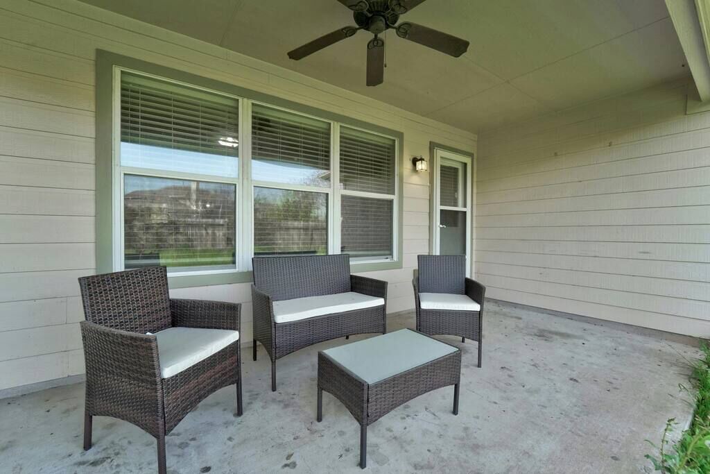 Photo of Patio Balcony in Manor