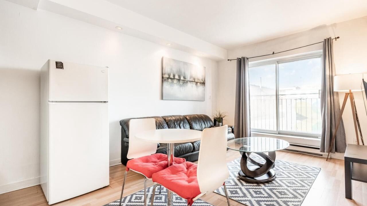 Photo of Livingroom in De Lorimier