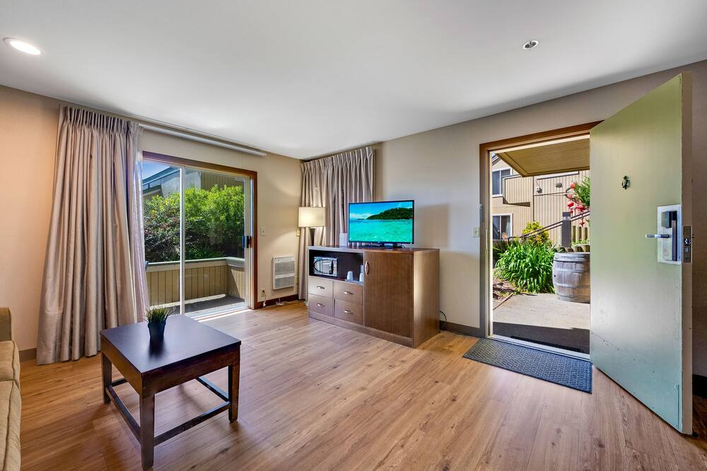 Photo of Livingroom in Bodega Bay