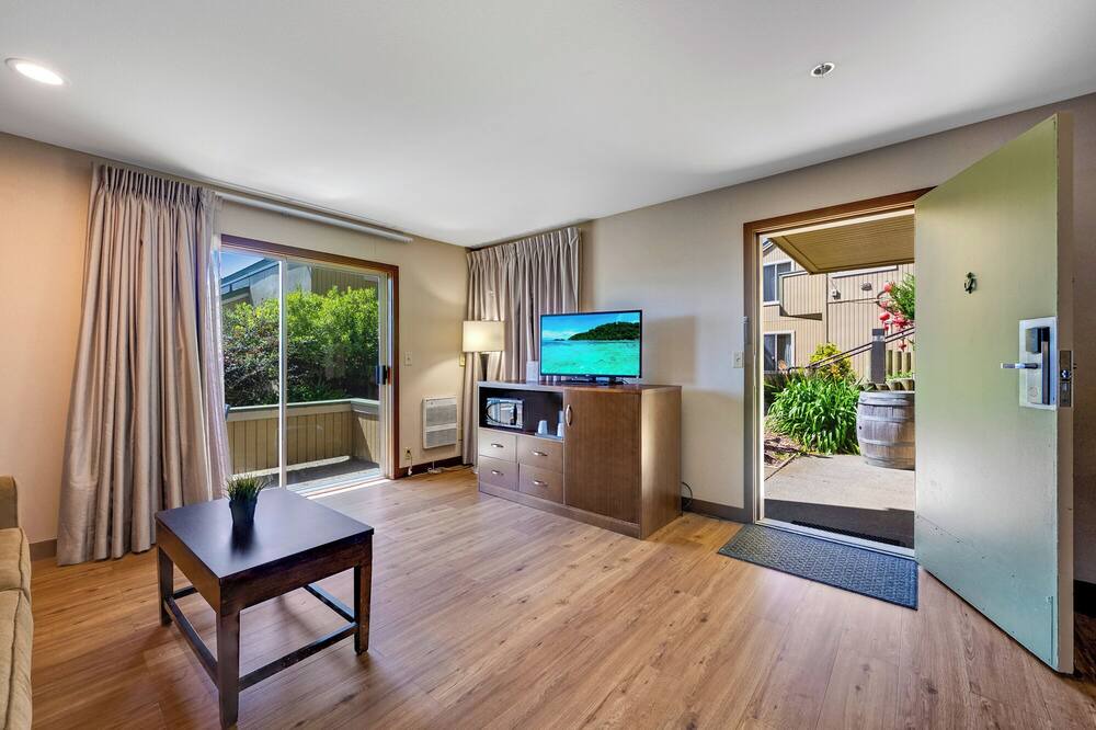 Photo of Livingroom in Bodega Bay