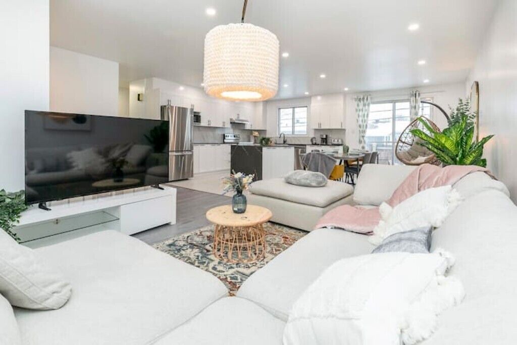 Photo of Livingroom in Brossard