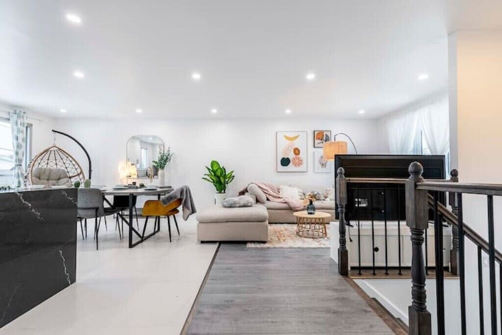 Photo of Livingroom in Brossard