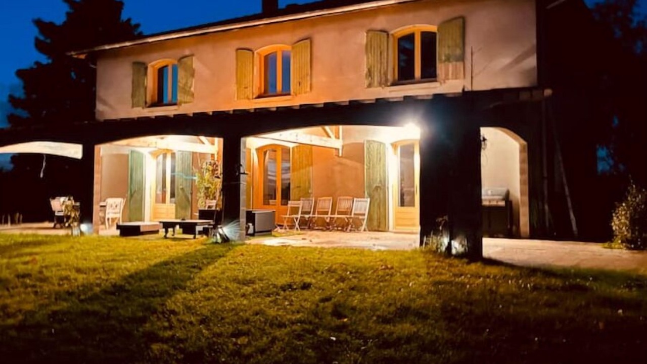 Photo of Outdoor in Lapeyrouse-Mornay